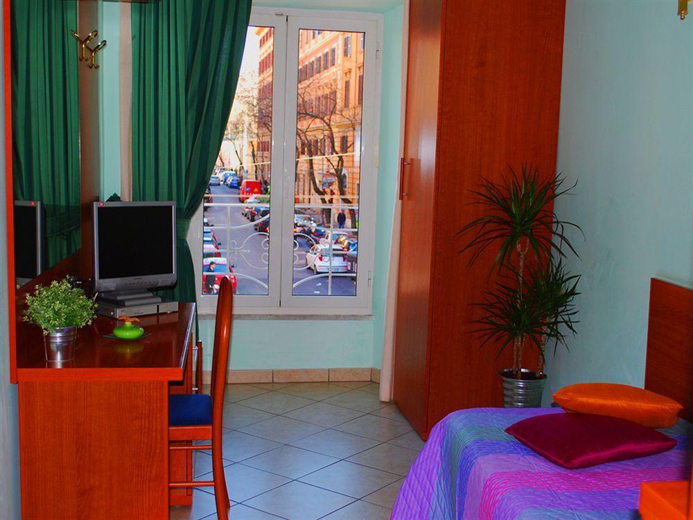 In Roma Vale&Hillary Colosseo B&B Exteriör bild
